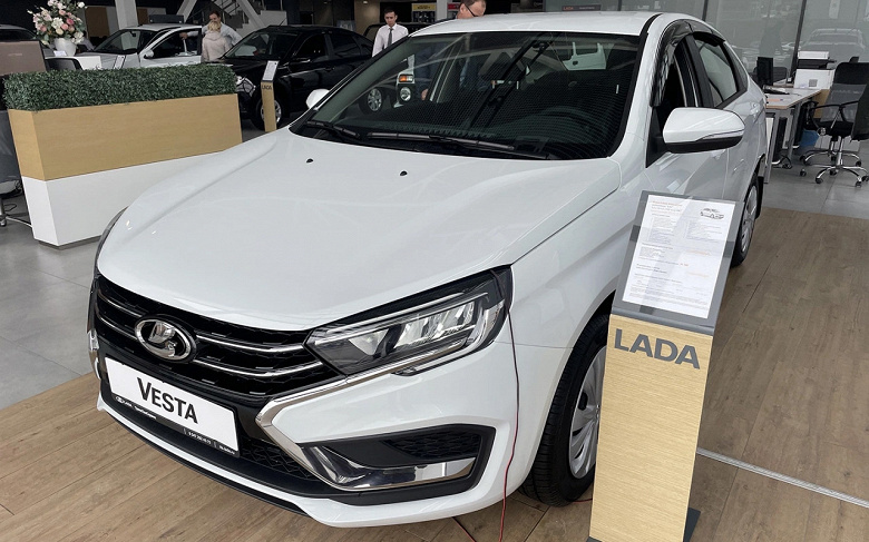 С начала продаж Lada Vesta NG в среднем подорожала на 200 тыс. рублей. И скоро снова подорожает